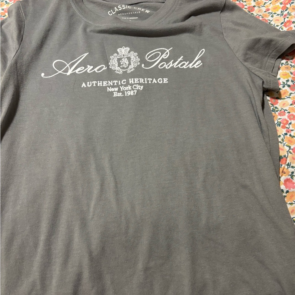 Aeropostale Gray Classic Crewneck Tee with White Print